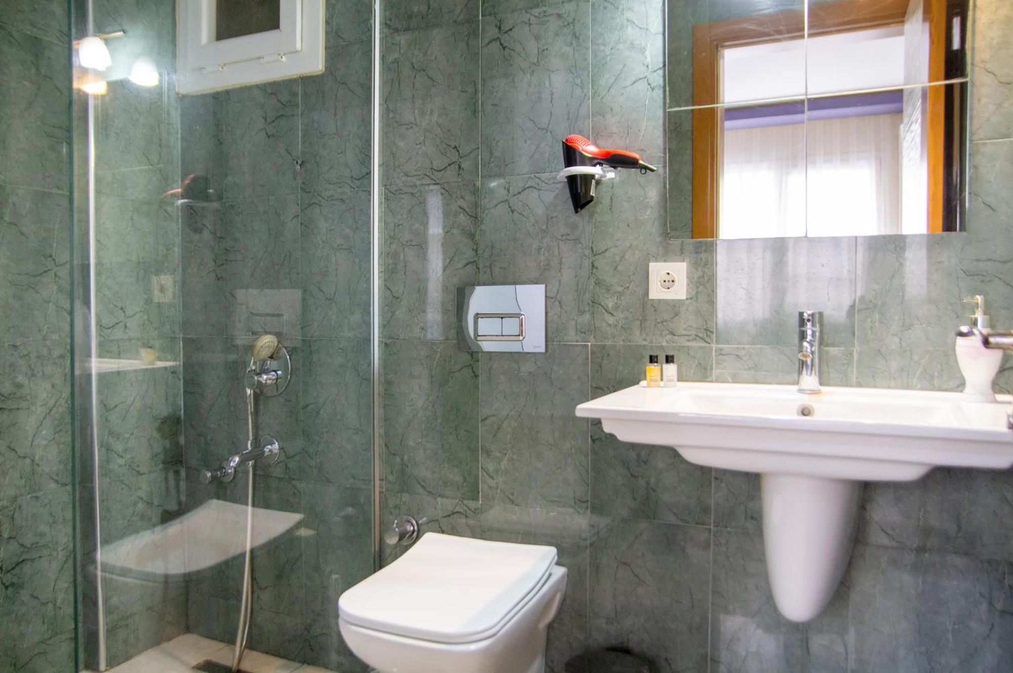 Fi Homes (Adults Only) İzmir Buitenkant foto
